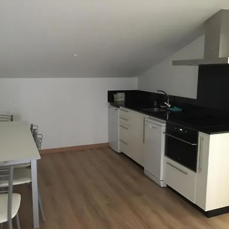 Trabazos Abellas Ουρένσε