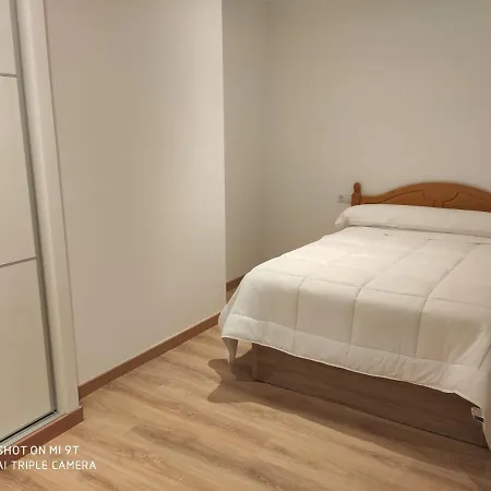 Trabazos Abellas 아파트